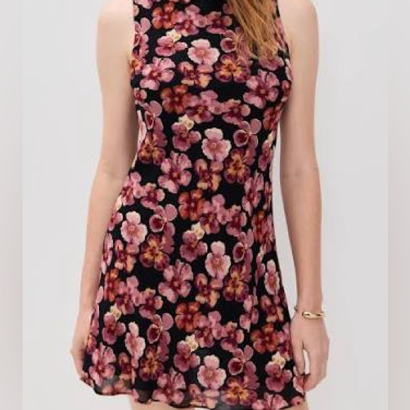 Reformation Dale Dress - Picture 2 of 9